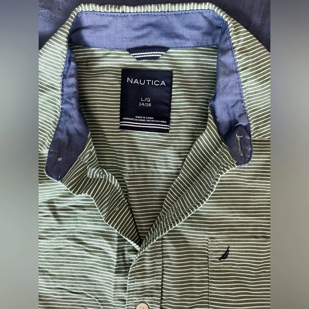 Boys size L 14/16 Nautica  long sleeve collared button‎ up shirt EUC!